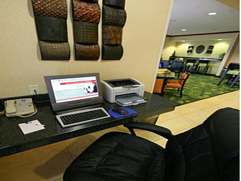 Fairfield Inn & Suites Kansas City Airport Buitenkant foto